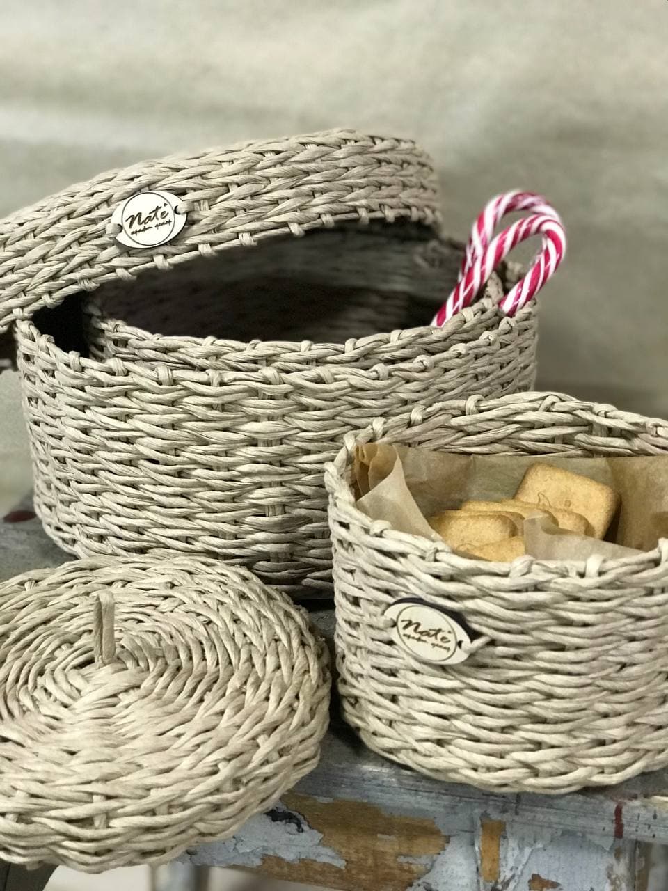 Wicker  round baskets "RONDO mini" with a lid.